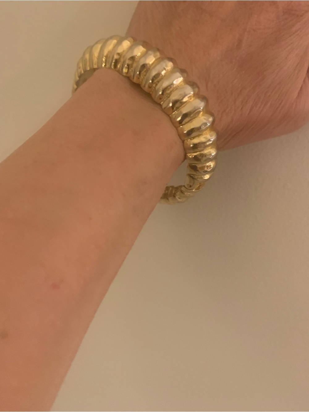 Gold Ribbed Stretch Bracelet - Women Jewelry
